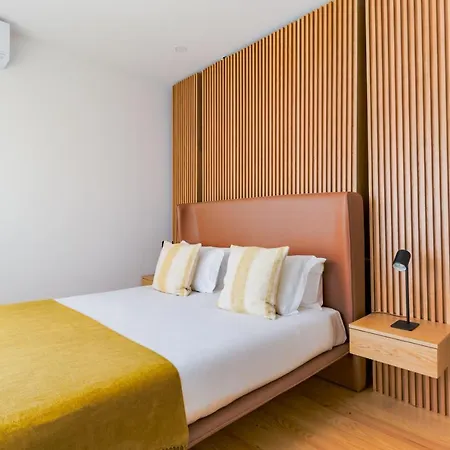 2br Chic&bright Com 120m2 Em Campo De Ourique Appartamento Lisbona