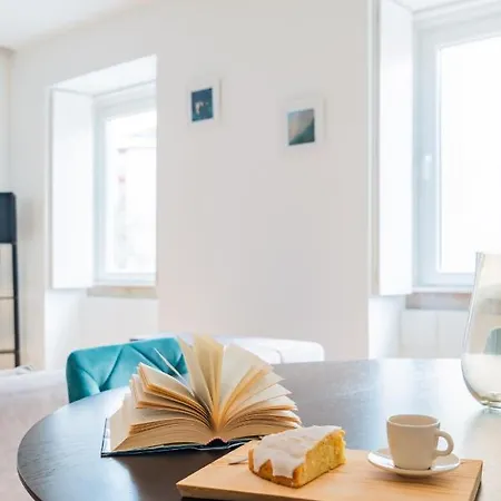 2br Chic&bright Com 120m2 Em Campo De Ourique Appartamento *
