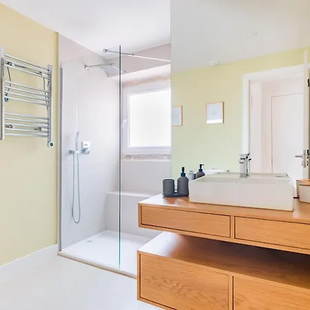 アパート 2br Chic&bright Com 120m2 Em Campo De Ourique *